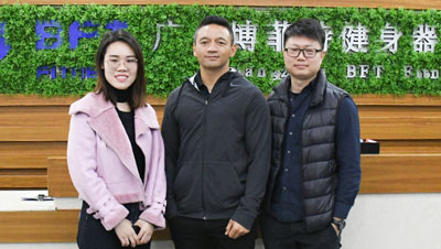 卡塔尔客户开健身房采购丝瓜下载APP健身器械
